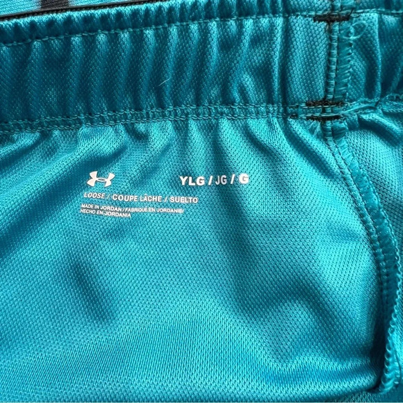 ***NWT*** Girls Under Armour athletic shorts - Picture 4 of 5